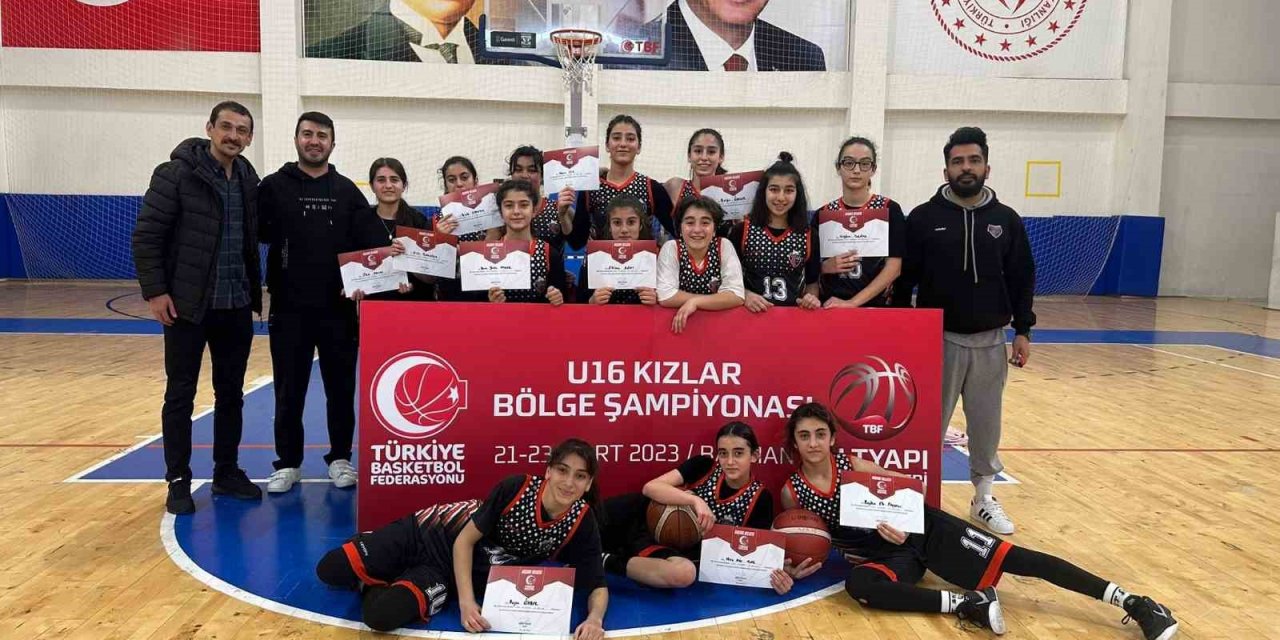 Büyükşehir Belediyespor U-16 Basketbol Takımı Anadolu Şampiyonası yolunda