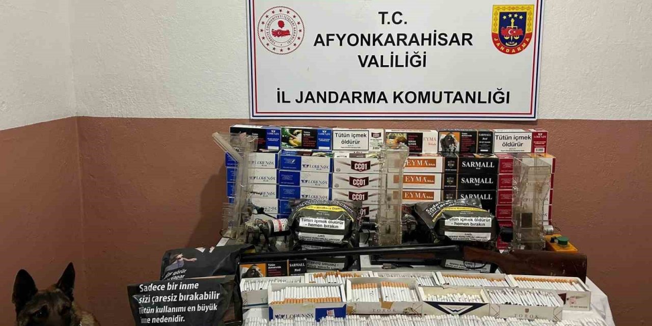 Jandarmadan kaçak makaron ve tütün operasyonu