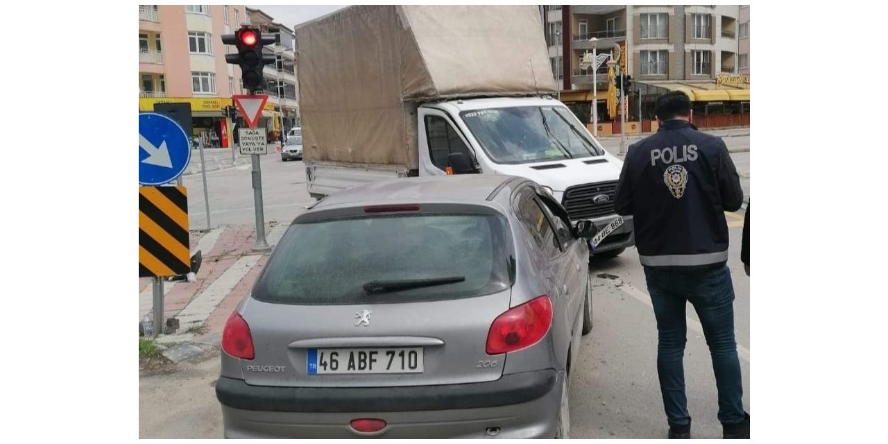 Malatya’da üç araç kazaya karıştı: 6 yaralı