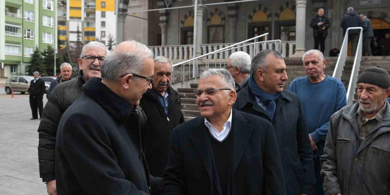 Başkan Büyükkılıç, Melikgazi ve Hacılar’da vatandaşla buluştu