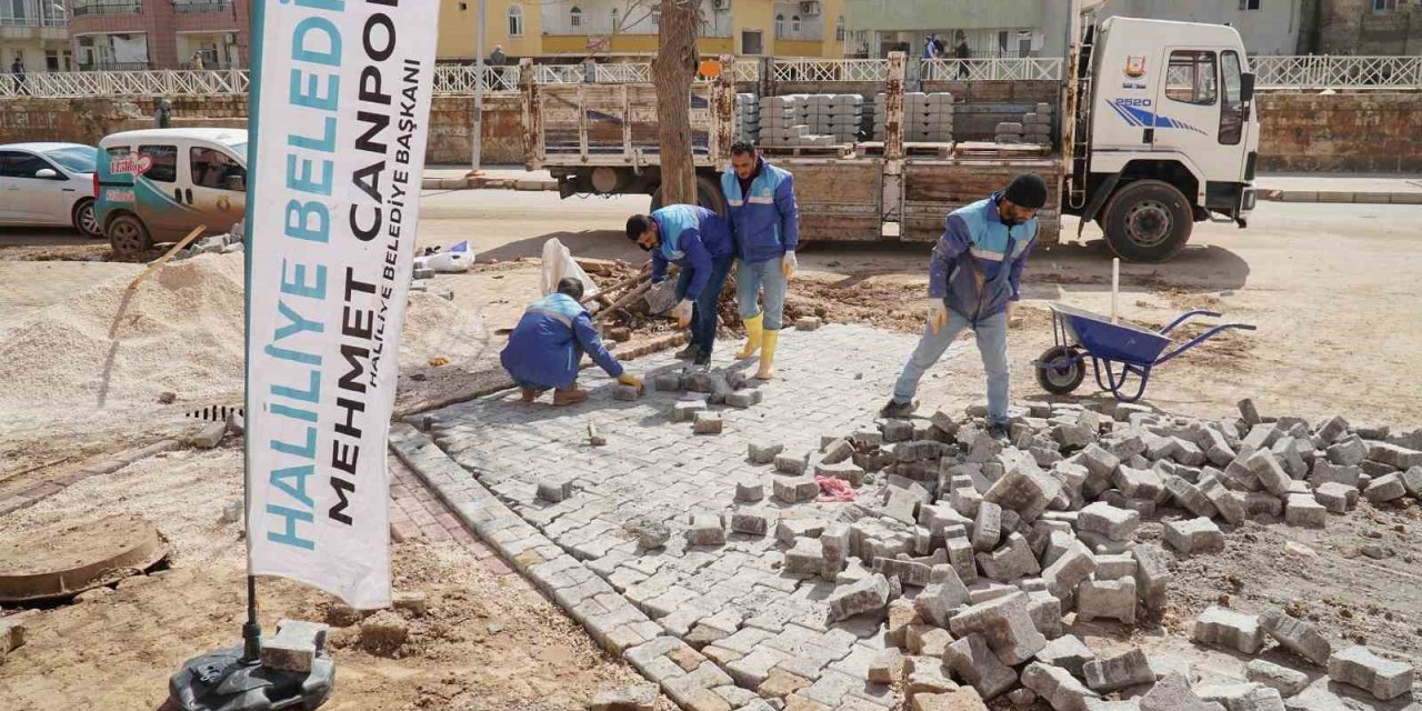 Selden hasar gören bölgelerde üst yapı çalışması