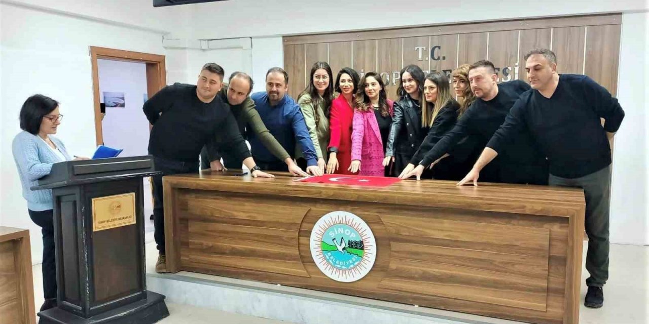 Sinop Belediyesi’nde 15 memur kadroya alındı