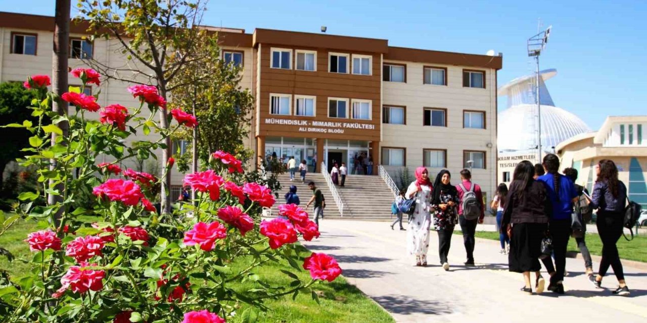 NEVÜ’de profesör ataması yapıldı