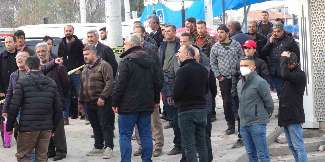 Millet İttifakı’na Malatya’da tepki: “Teröristlerle işbirliği yapan burada gezemez”
