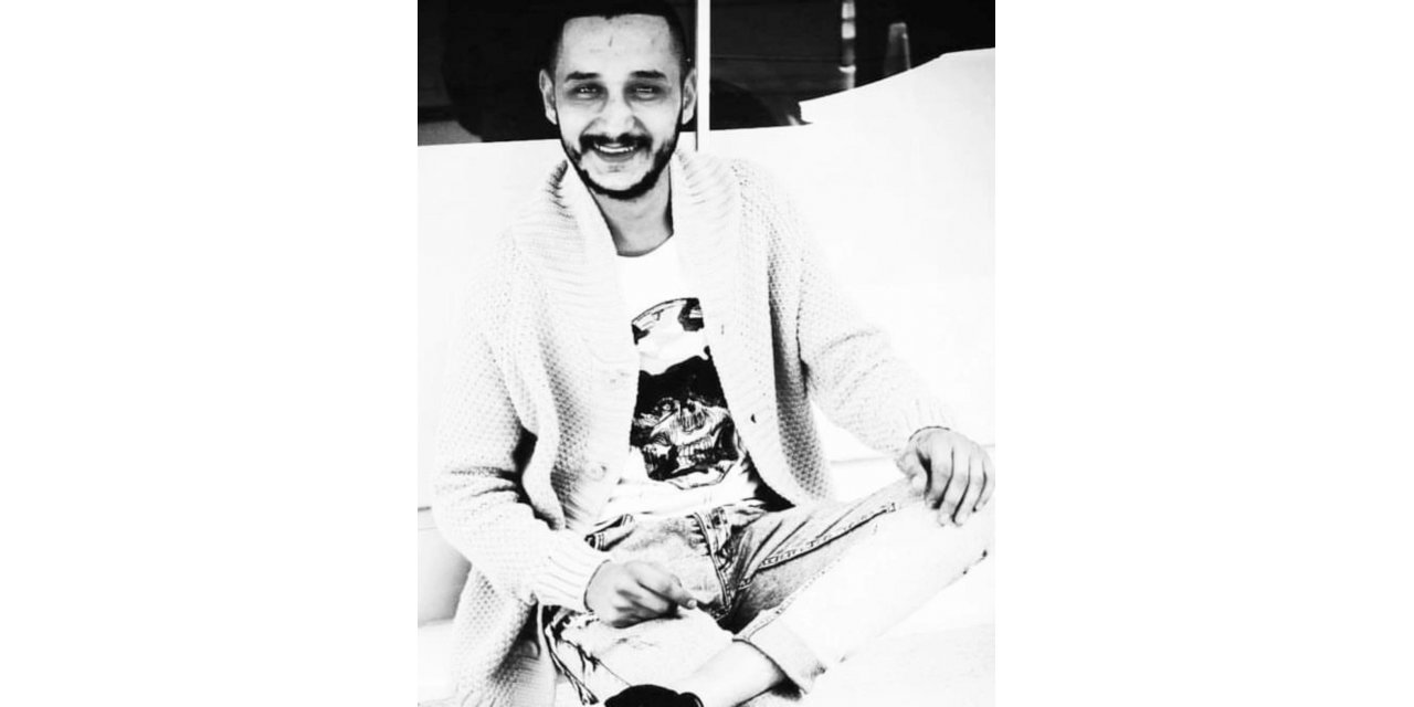 Kaldığı daireyi yaktı, o anları çekip sosyal medyada paylaştı