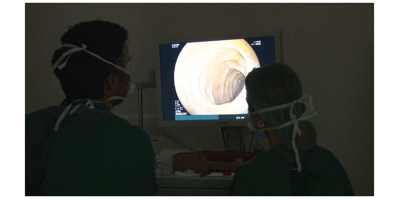 Prof. Dr. Lütfi Doğan: “Kolonoskopi kesinlikle zor, ağrılı, meşakkatli ve zaman alan bir işlem değil”