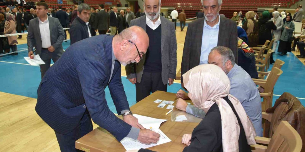 AK Parti Konya’da temayül heyecanı