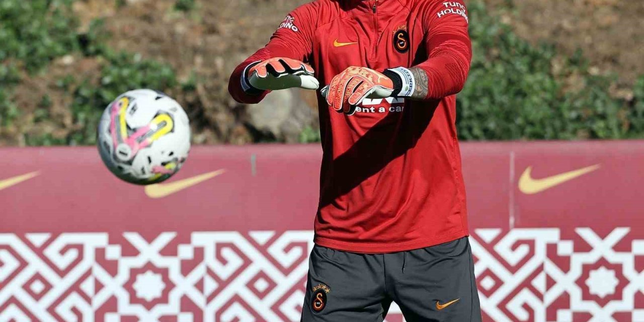 Galatasaray, Karabağ maçı hazırlıklarını tamamladı