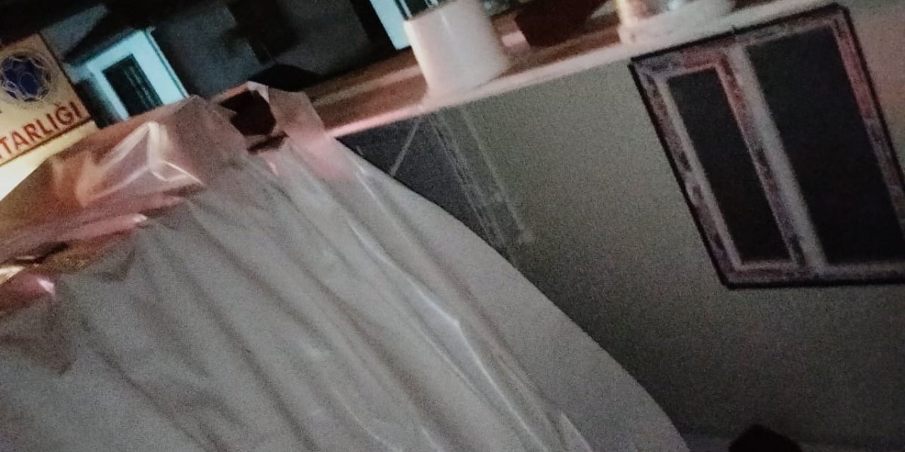 Malatya’da yağış sonrası konteynerin tavanı çöktü