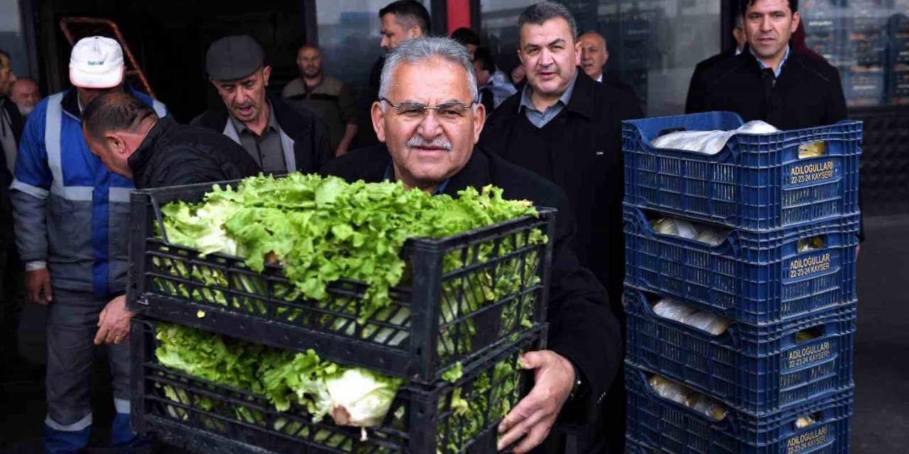 Vali Çiçek’ten Kayseri’ye Yardım Teşekkürü
