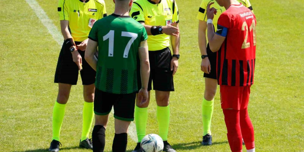 Genç horozlar U19’da play-off’larda