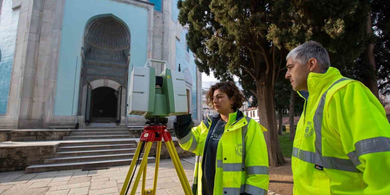 Tarihi eserler muhtemel depreme karşı bire bir modelleniyor