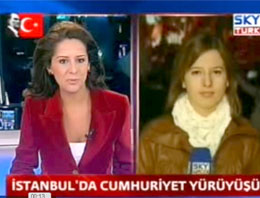 Muhabir canlı yayında ofsayta düştü!