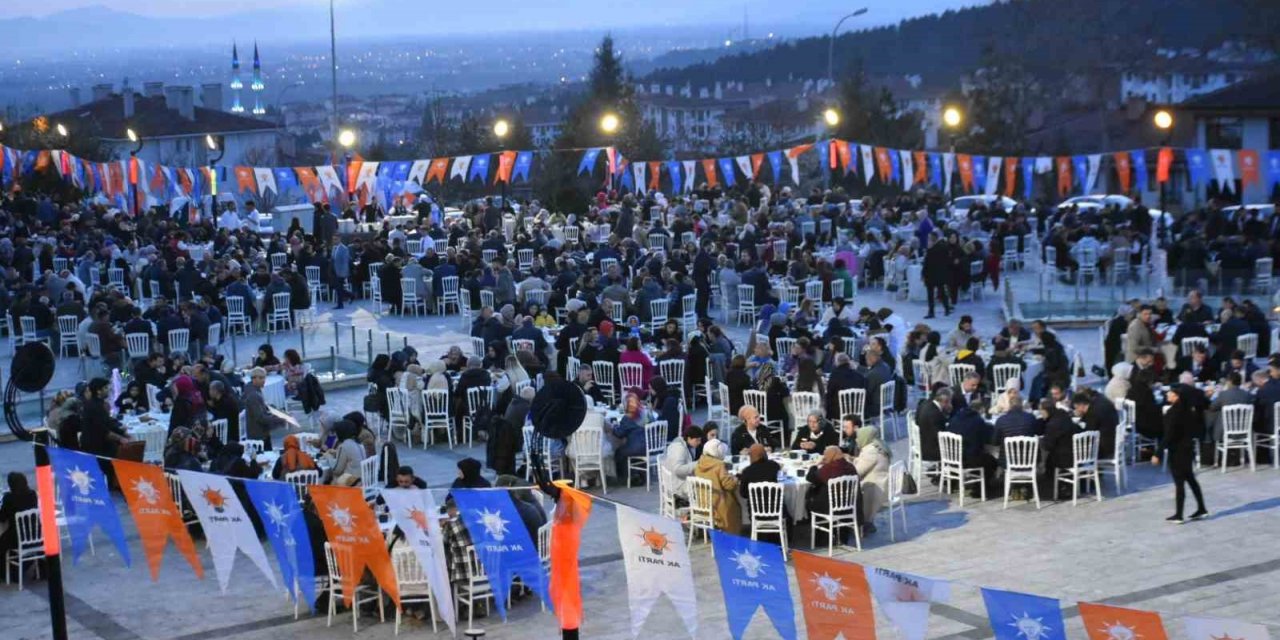 Şengüloğlu "Biz kocaman bir aileyiz"