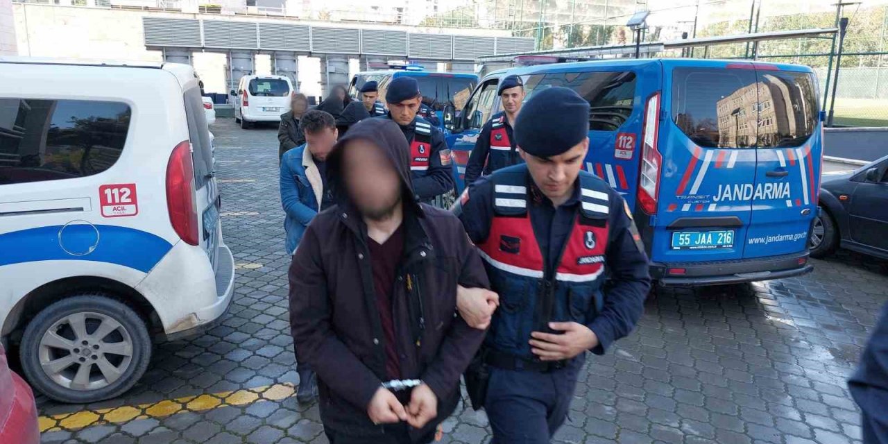 Samsun’da uyuşturucu ticaretinden 5 kişi adliyeye sevk edildi