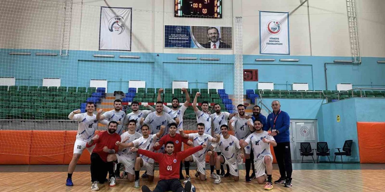 Seyhanlı hentbolcular Rize’den galibiyet ile döndü