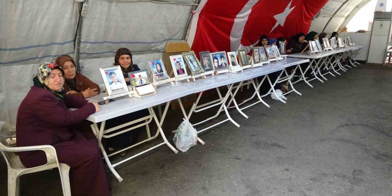 Ailelerin direnişi bin 301 gündür kararlılıkla devam ediyor