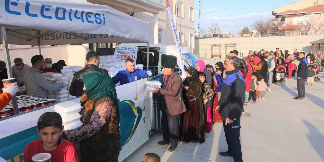 Başkan Yıldızkaya, gönül sofralarında vatandaşlarla buluşmaya devam ediyor