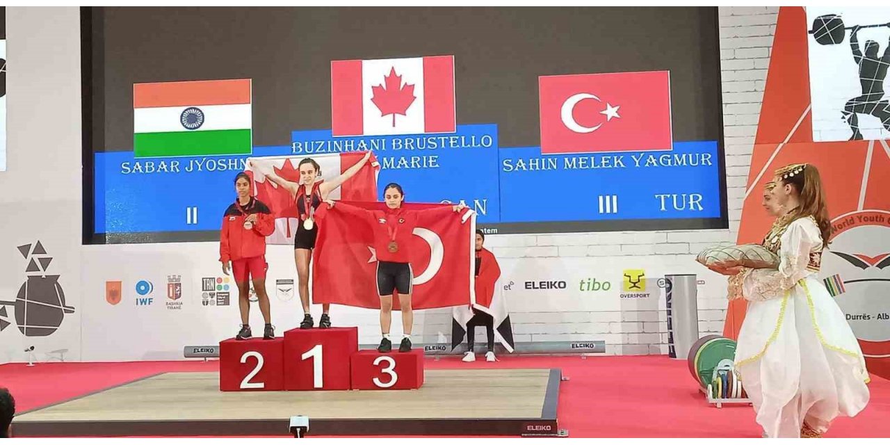 Melek Şahin Dünya ikincisi oldu