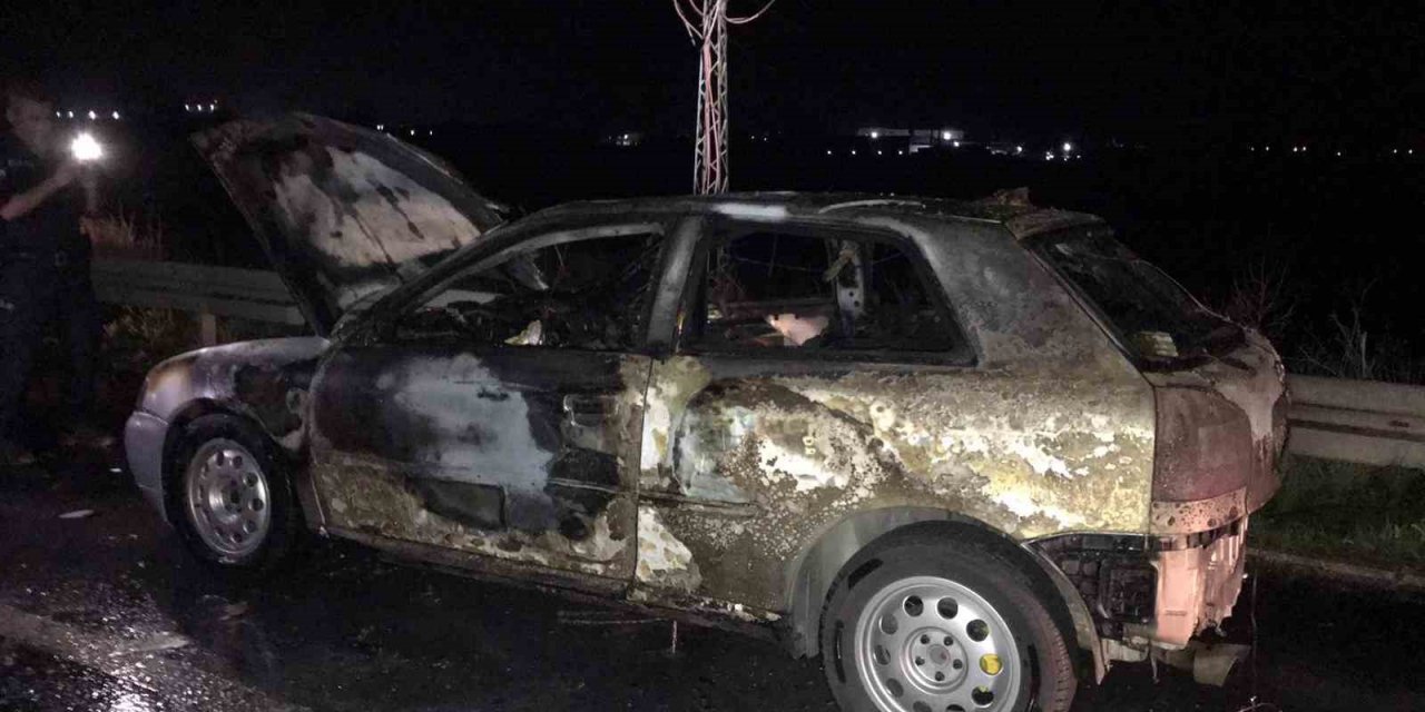 Tekirdağ’da seyir halindeki otomobil yandı
