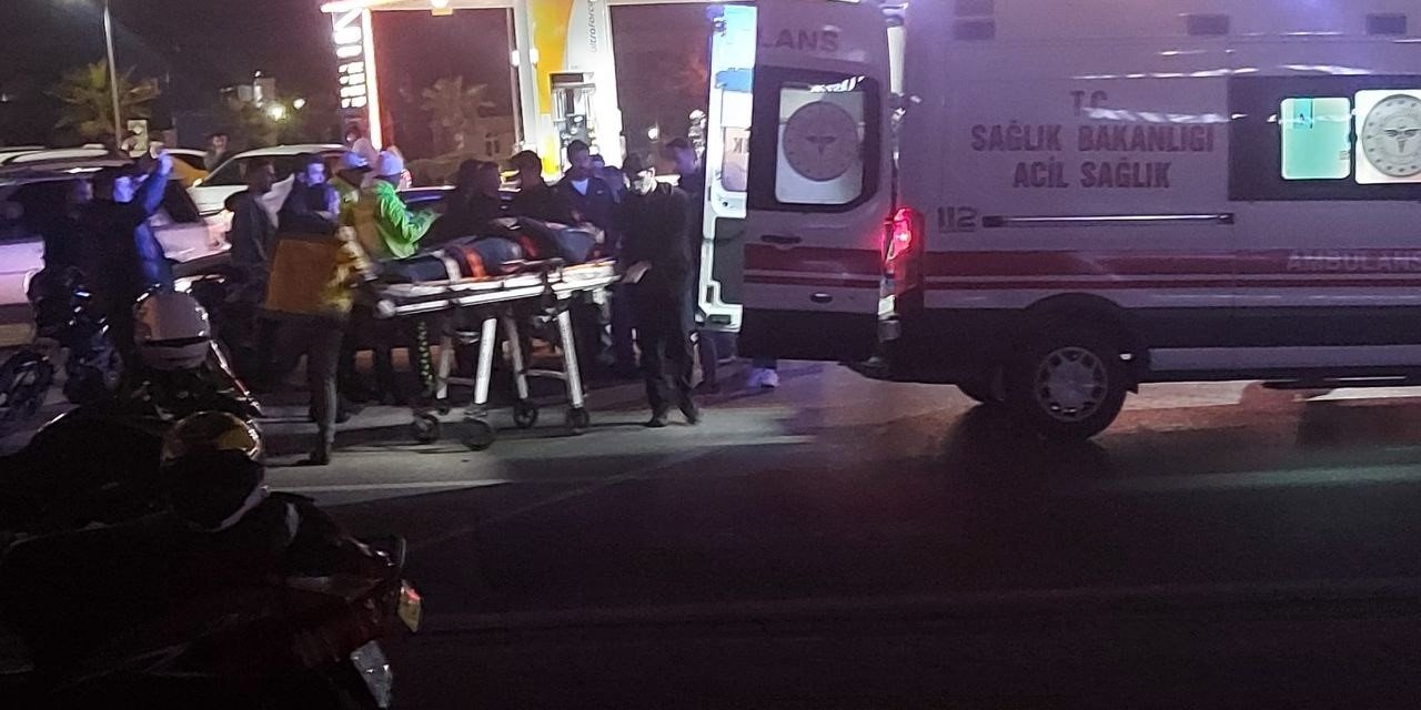 U dönüşü yapan otomobil ile motosiklet çarpıştı: 1 yaralı