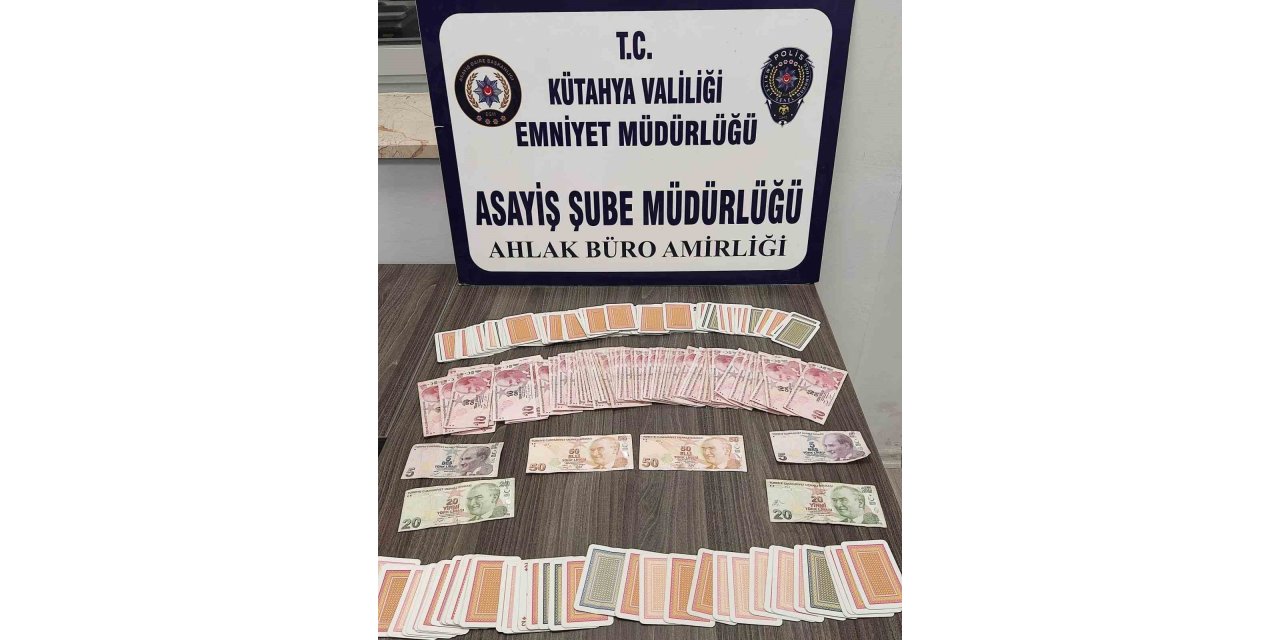 Kütahya’da kumar oynayan 6 şahsa idari para cezası