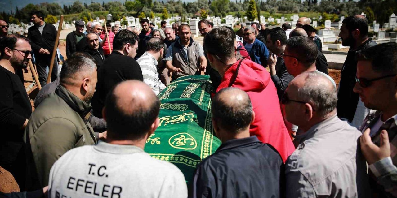 ADÜ Hastane personeli, mesai arkadaşları Çelik ve Eryılmaz’ı son yolculuğuna uğurladı