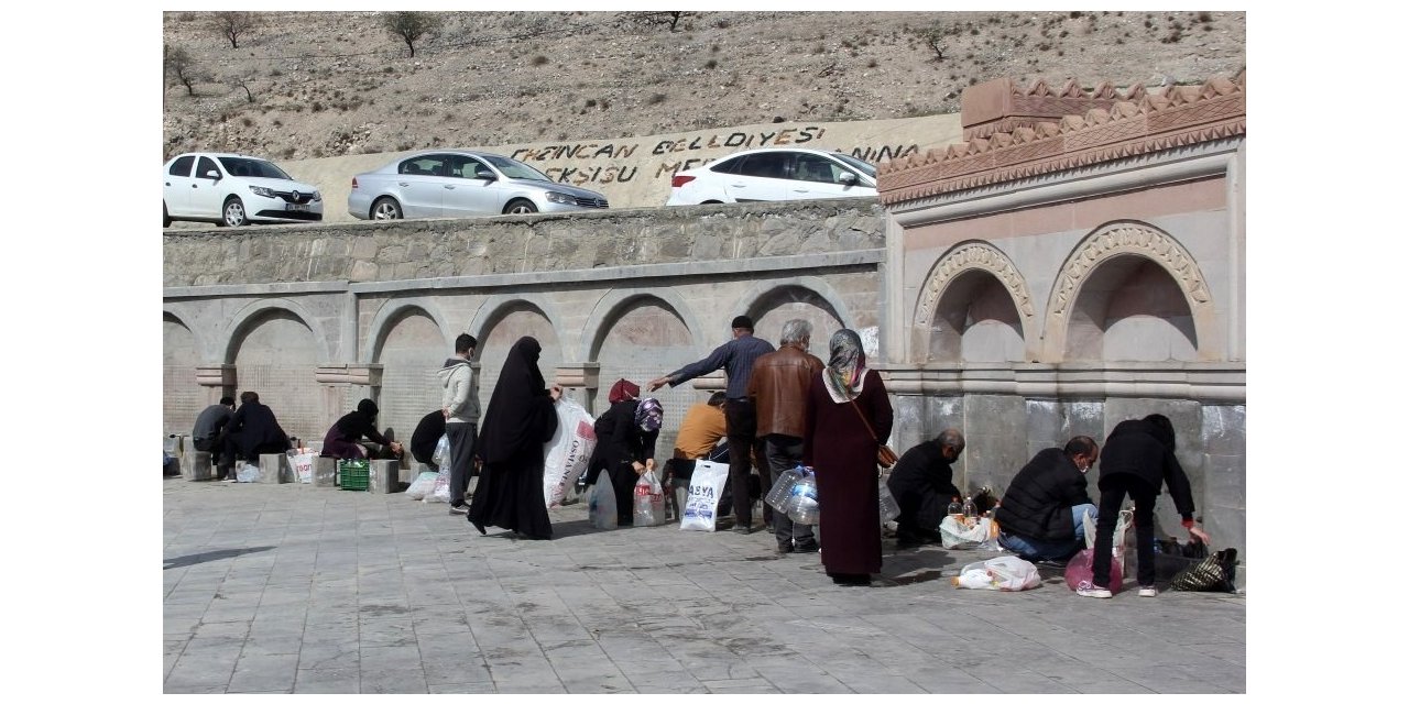 Erzincanlılar ’ekşisu’ ile iftar açıyor