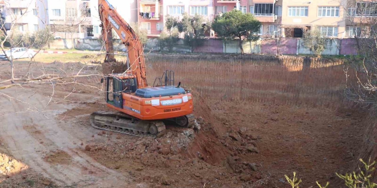 Bandırma’da dere yatağında bulunan okulun yeri değişti