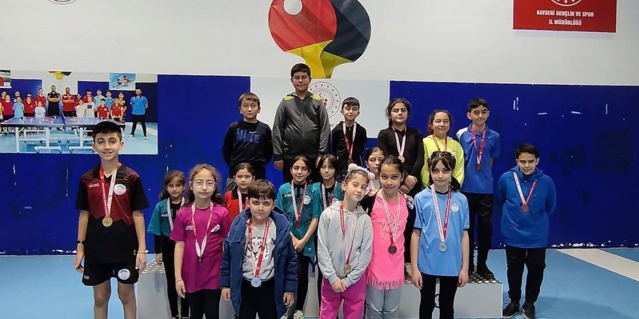 Küçük raketlerden büyük başarı