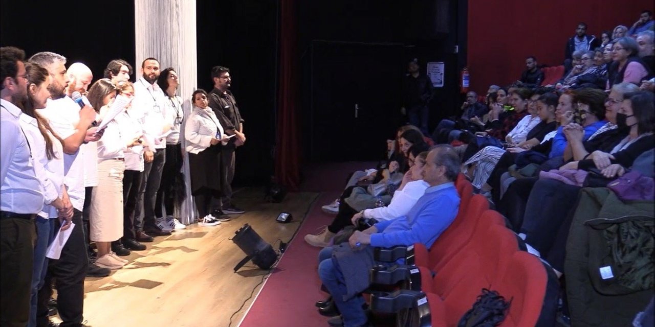 3. Kadın Oyunları Festivali Dünya Tiyatro Günü beyannemesinin okunmasıyla sona erdi