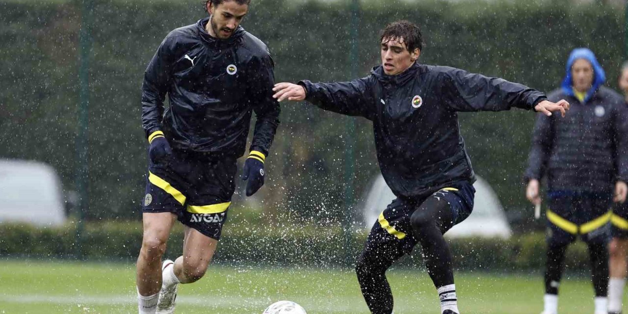Fenerbahçe, Beşiktaş maçı hazırlıklarına başladı