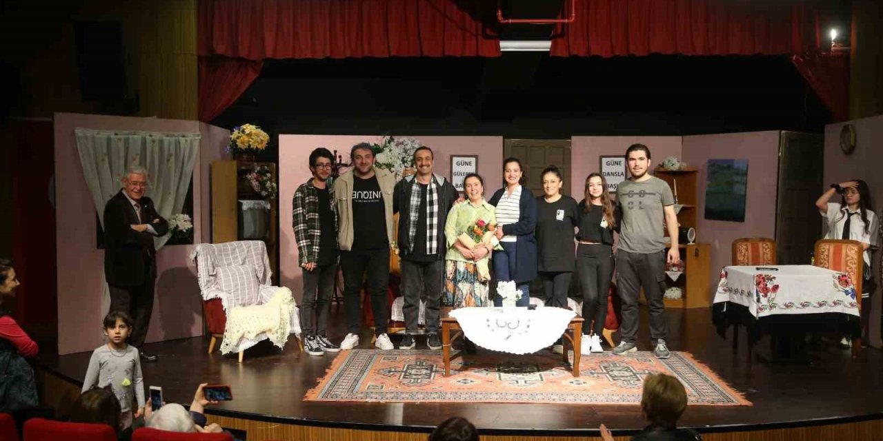 Merkezefendi Kent Tiyatrosu 3 yaşında