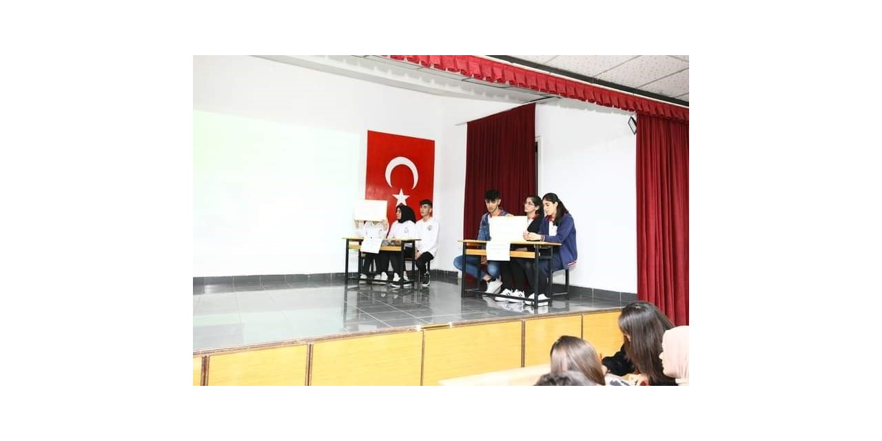 Özalp’te ‘Liselerarası Bilgi Yarışması’ yapıldı
