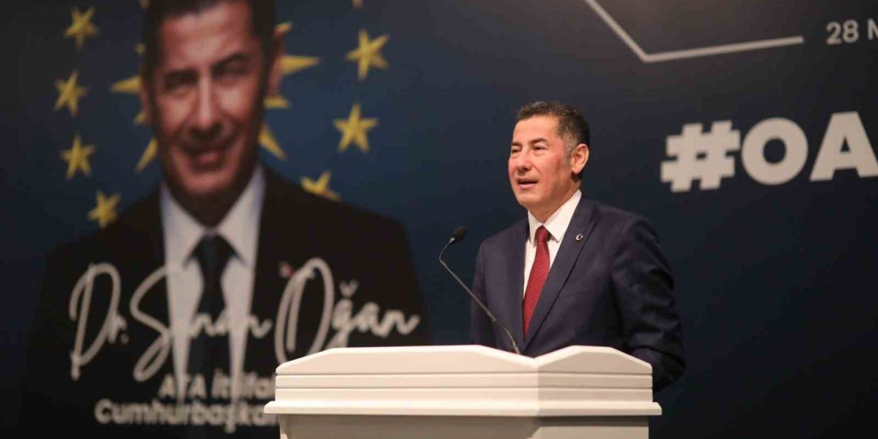 Ata İttifakı’nın cumhurbaşkanı adayı Sinan Oğan, Ankara’da basın toplantısı düzenledi