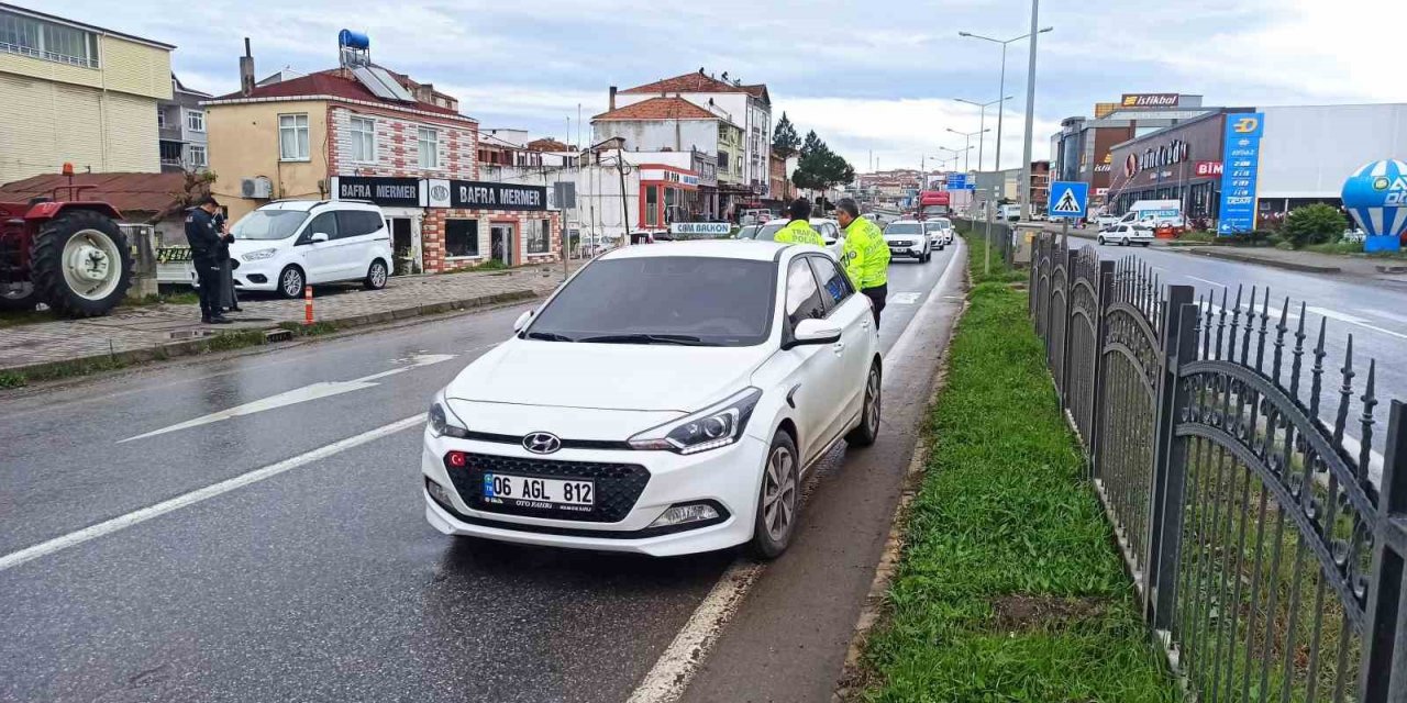 Otomobilin çarptığı 5 yaşındaki çocuk yaralandı