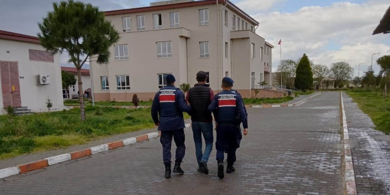 Manisa’da 15 yıldır cinayetten aranan hükümlü hayvan ağılında yakalandı