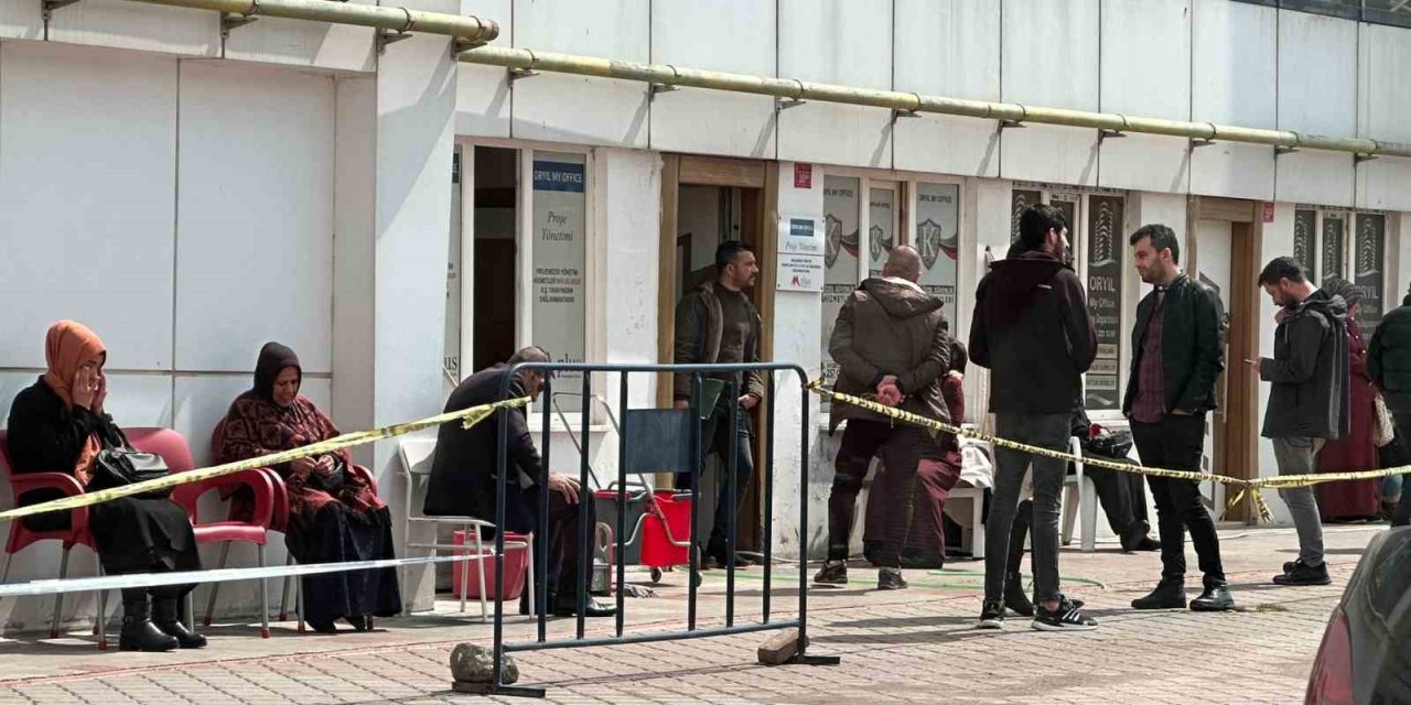 ’Cerrah, bina yöneticisinin odasını kliniğe çevirdi’ iddiası