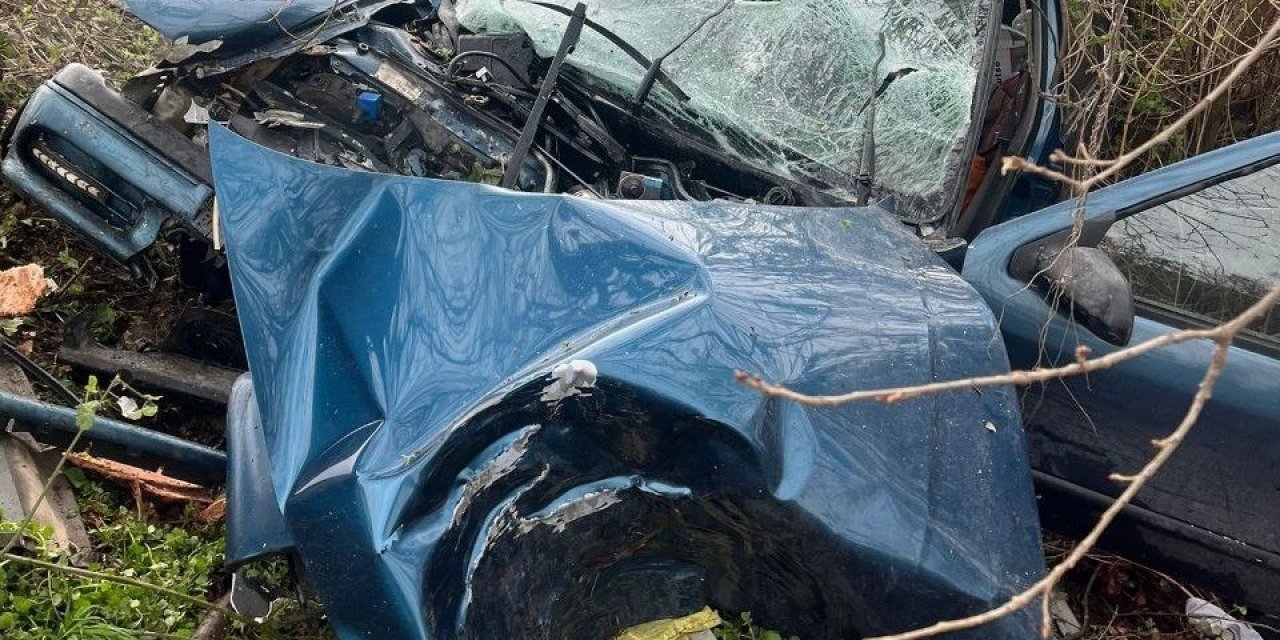 Balıkesir’de trafik kazası: 2 kişi hayatını kaybetti