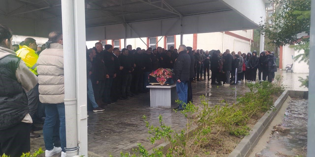 Kazada hayatını kaybeden İpek Bahadır son yolculuğuna uğurlandı