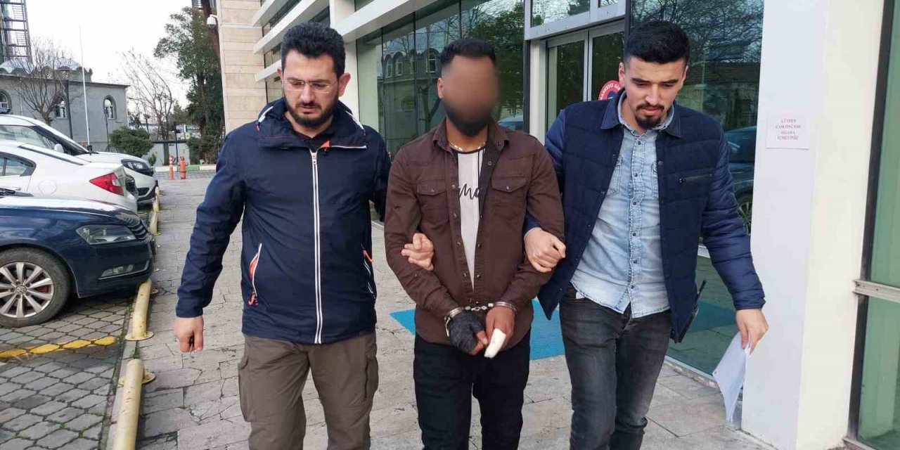 Samsun’da 2 kişiyi bıçak ve taşla hastanelik eden şahıs tutuklandı