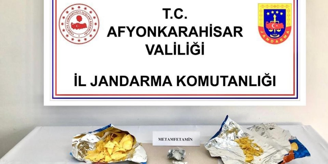 Cips poşetinden uyuşturucu çıktı