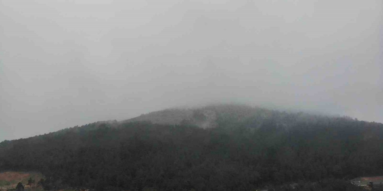 Ramazan ayında İstanbul’a kar yağdı