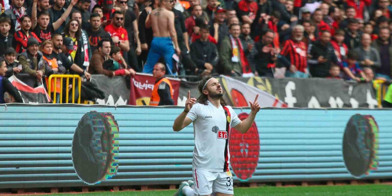 Eskişehirspor’da yeni transferlerle gol sorunu çözüldü