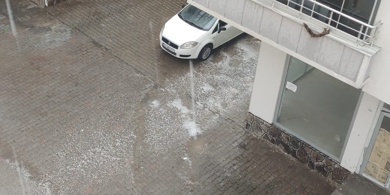 Bingöl’de dolu ve fırtına