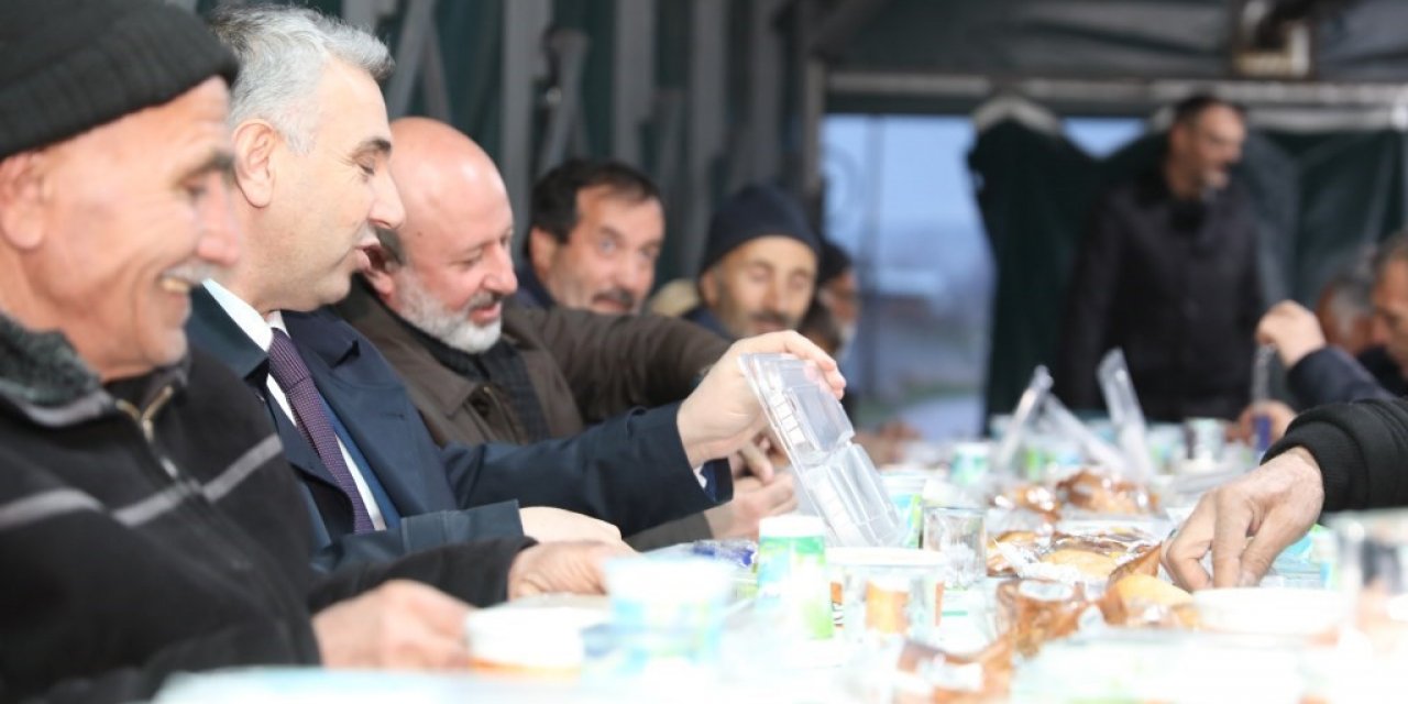 Kocasinan Belediyesi, iftar yemeğini evlere ulaştırdı