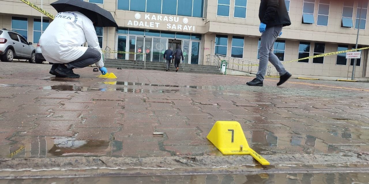 Adalet Sarayı önünde kayınvalidesini silahla yaralamıştı, tutuklandı