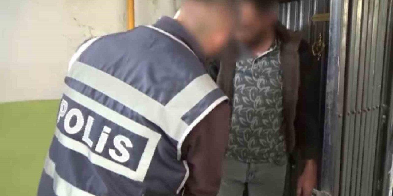 Aranan şahıslara 89 polis ile şafak operasyonu: 15 gözaltı