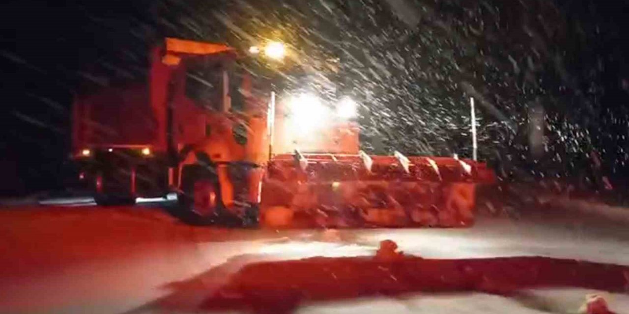 Jandarma ekiplerinin kar mesaisi