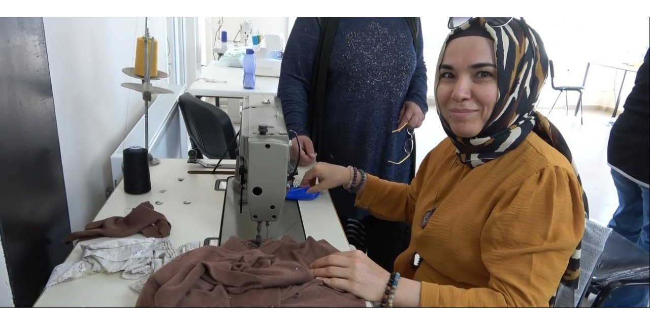 Özel Eğitim Merkezinde öğrencilerin yanı sıra veliler de eğitim alıyor